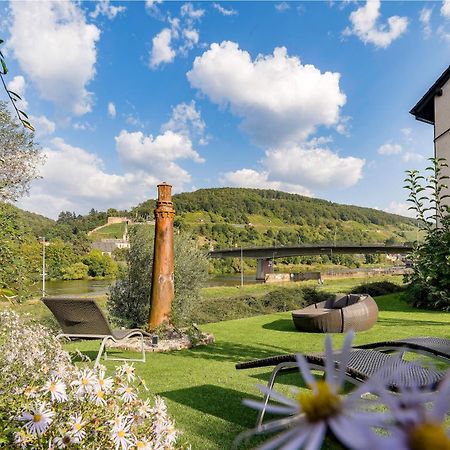 Hotel Straubs Schoene Aussicht Клингерберг на Майн Екстериор снимка